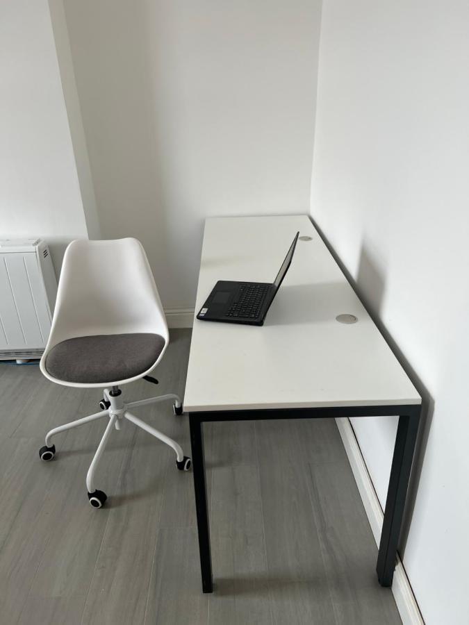 Room In New Flat ウォールソール エクステリア 写真